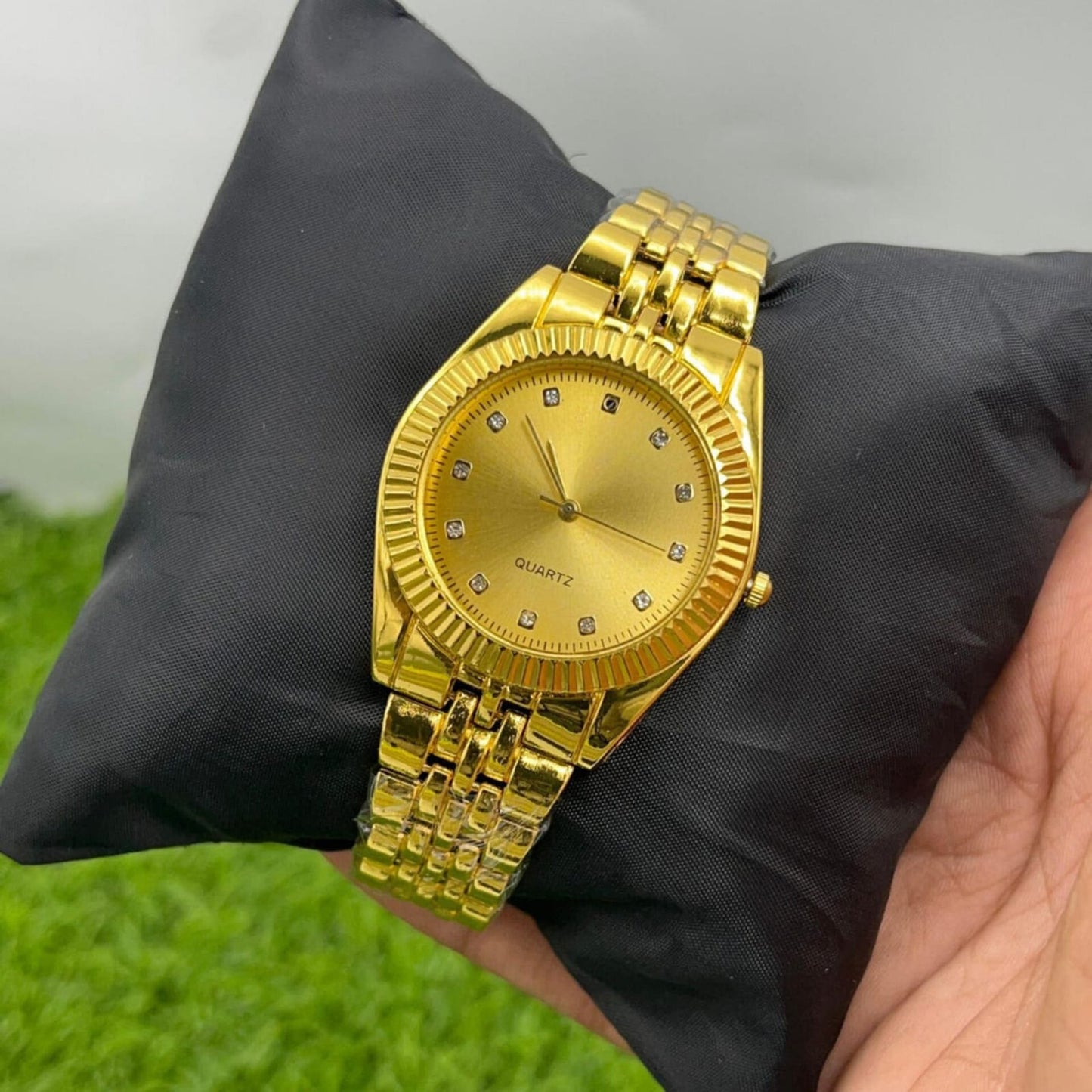 Luxury Men's Golden Chronograph Watch