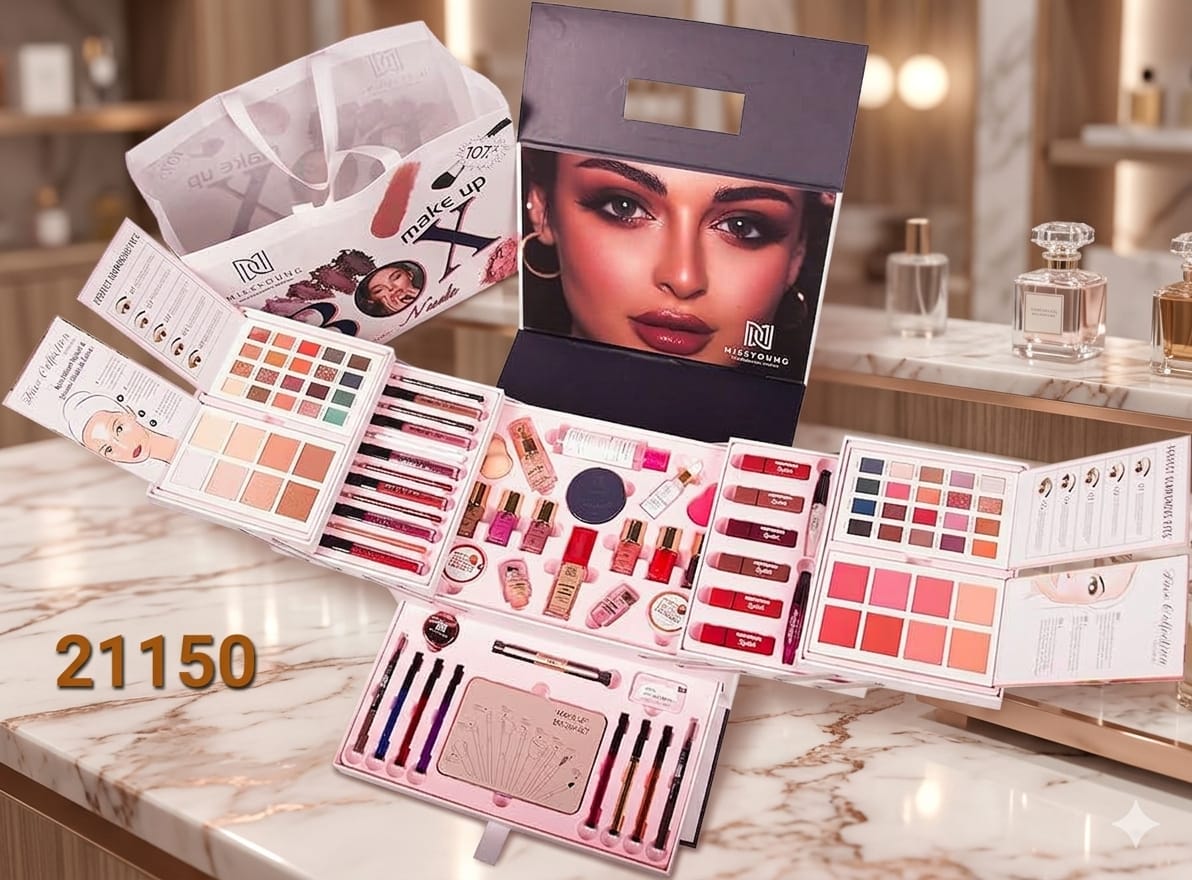 Signature All-in-One Foldable Vanity Makeup Kit - Model 21150